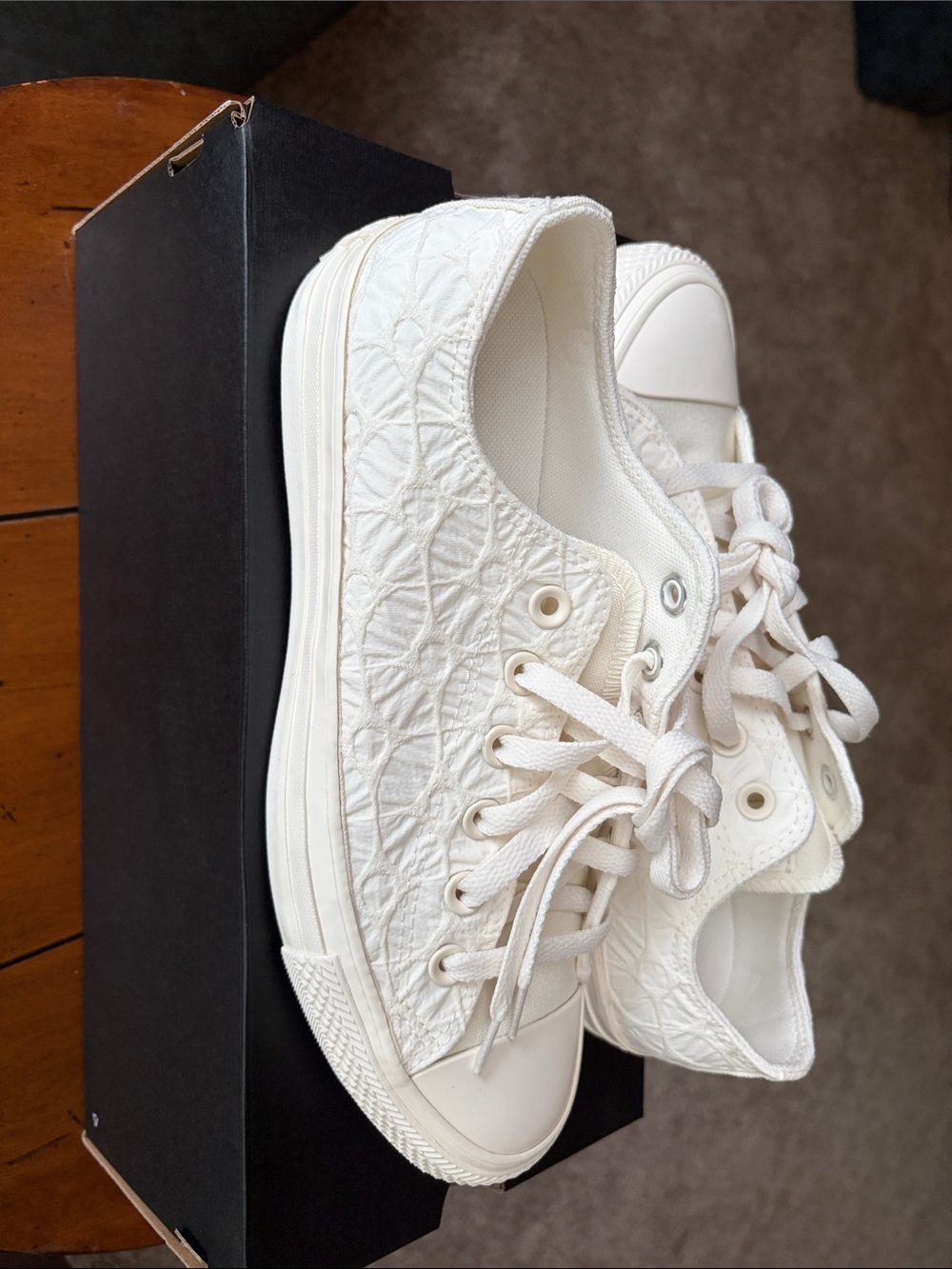 Converse Chuck Taylor All-Star Low • W8.5 • new in box